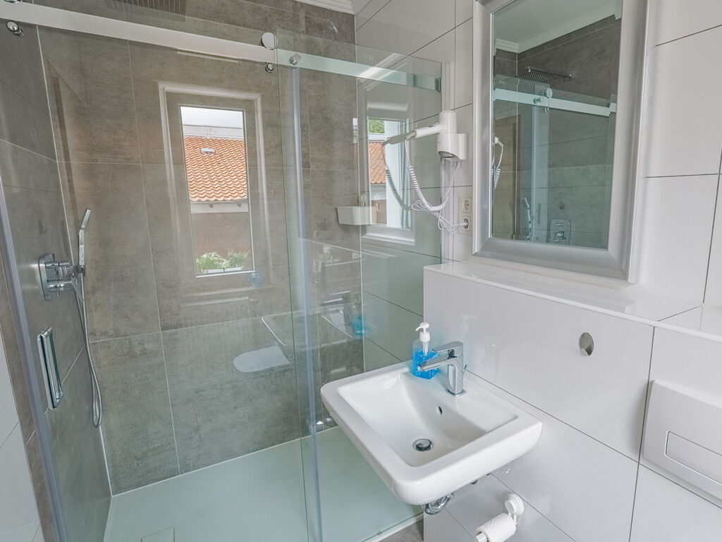 Blick in das Badezimmer im Sehusa Living Apartments in Seesen