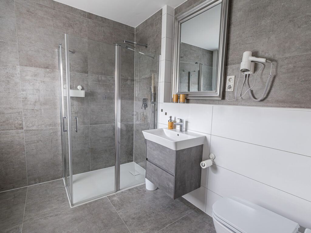 Blick in das Badezimmer im Sehusa Living Apartments in Seesen